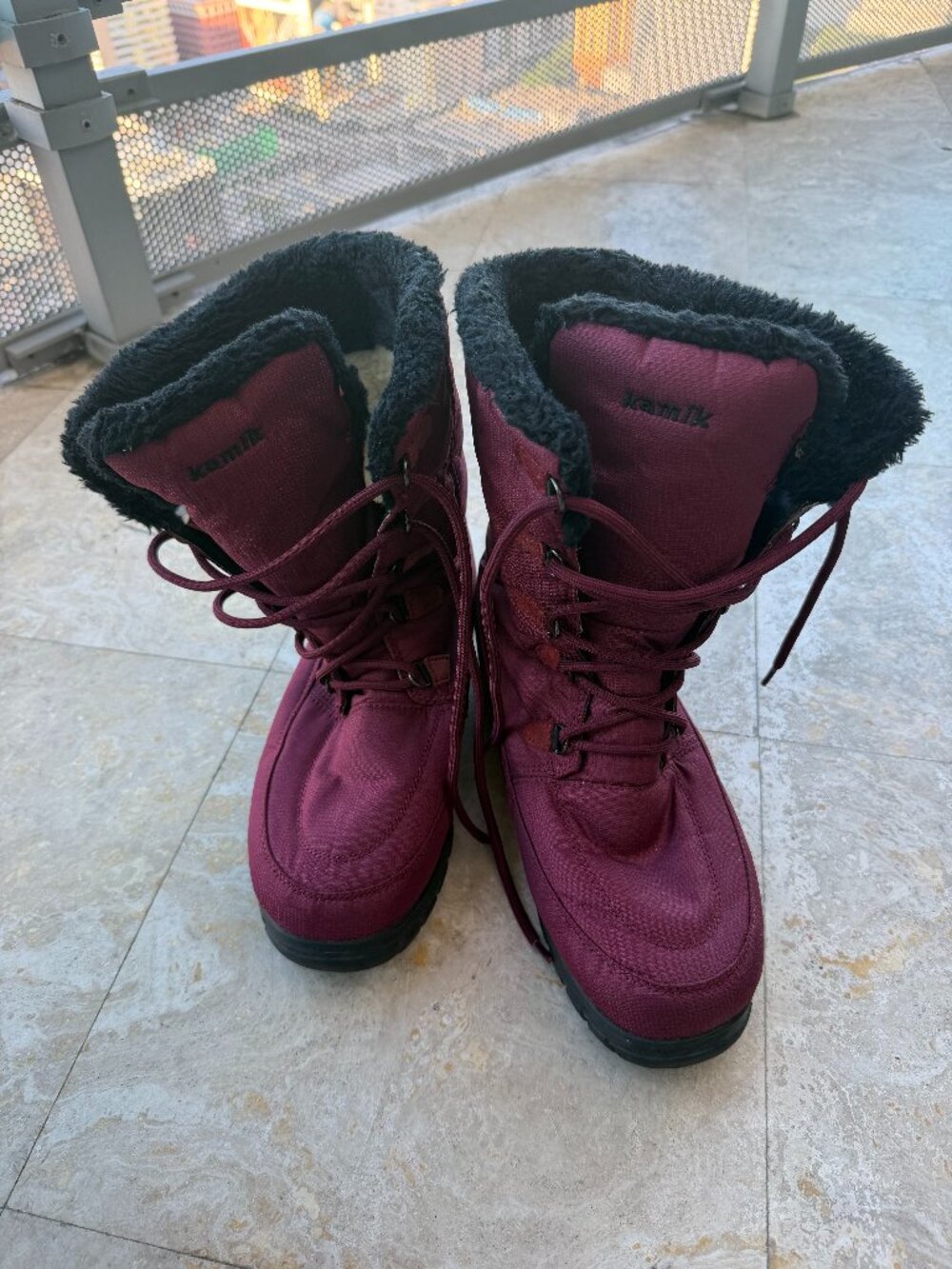 Kamik Brooklyn Waterproof Faux Fur Lined Winter Snow Boots Burgundy Women's 10